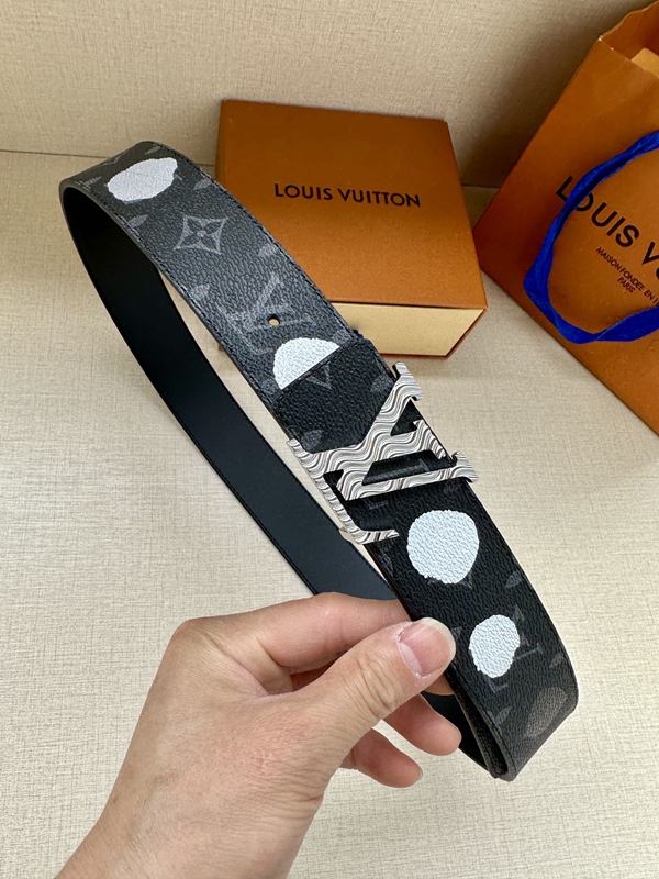 激安ルイヴィトンベルト正面デザイン